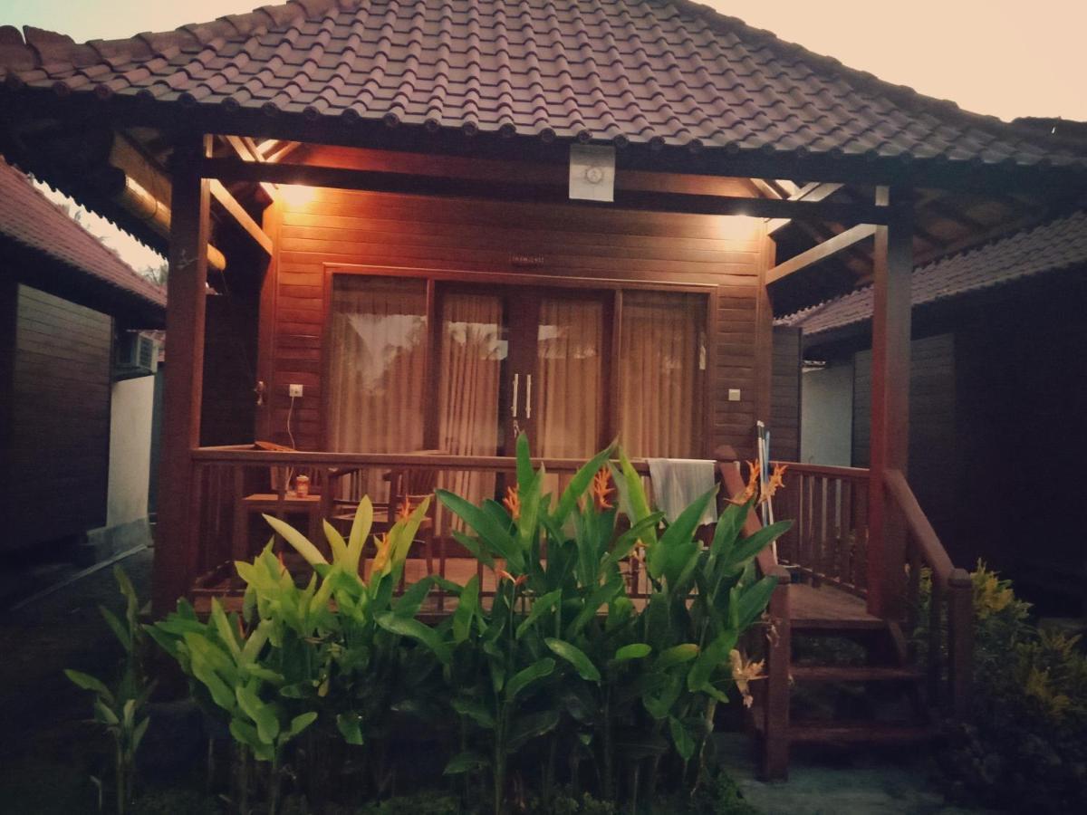 Svaha Nusa Guest House Nusa Lembongan  Ngoại thất bức ảnh